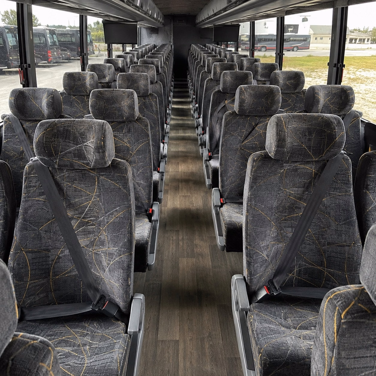 charter bus rentals for ontario college campus tours and university visits