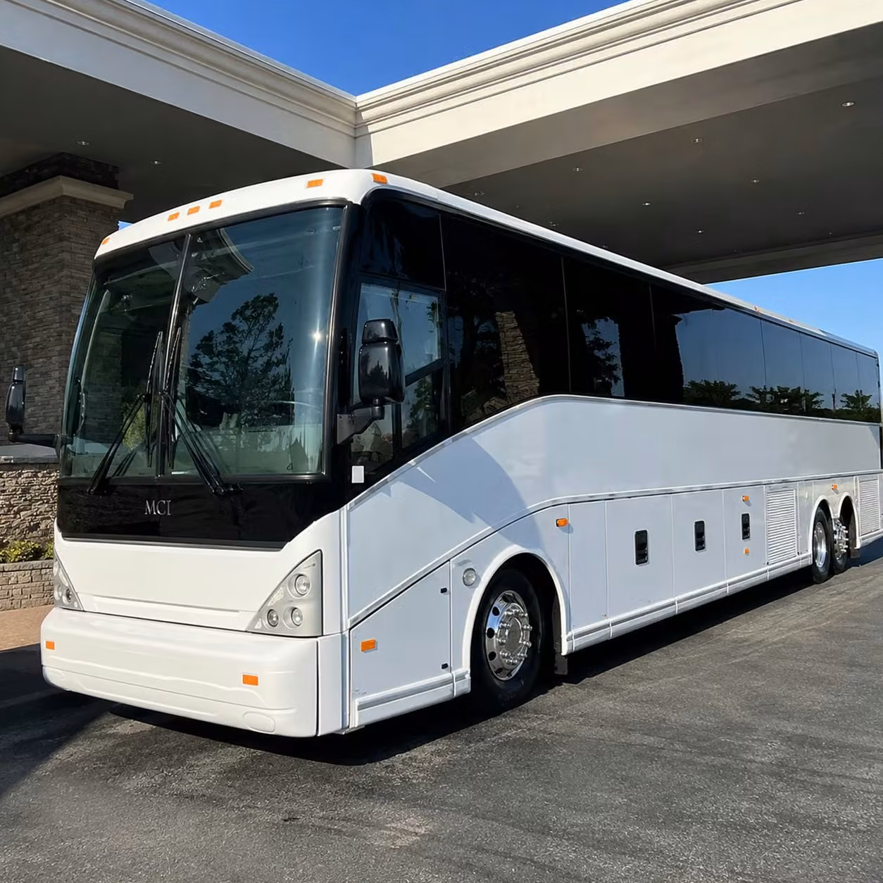 ontario airport shuttle services for corporate groups and business travelers