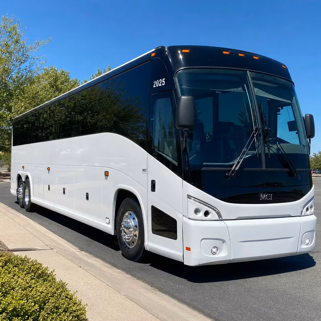 ontario groups love using charter buses for las vegas weekend trips