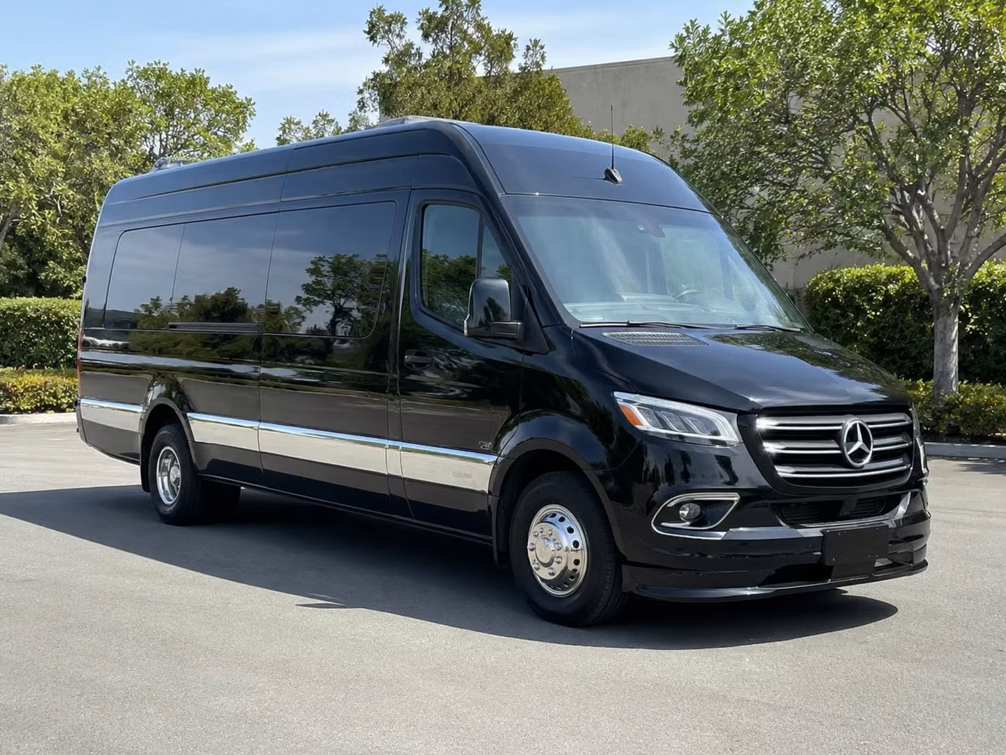 ontario sprinter limo rental